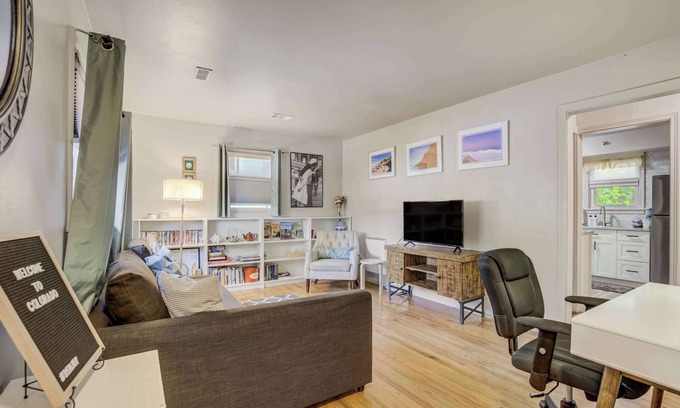 Broadmoor Apartamento | Gracie's Hideaway! Downtown Escape w/ Fire Pit