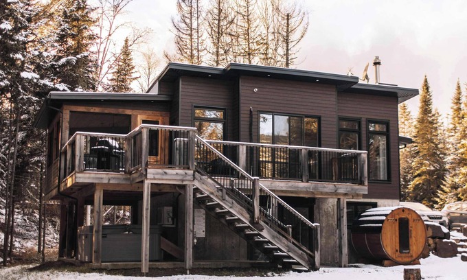 Matawinie Regional County Municipality Chalet De Esquí | Grand Duc | spa | sauna | riverfront | dogfriendly