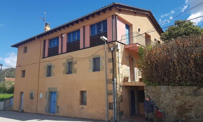 Les Preses Casa | GRAN CASA LA GARROTXA - SOLO TURISMO FAMILIAR CON NIÑOS, DEPORTIVO Y ESCUELAS
