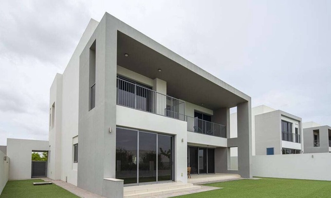 Dubai Villa | Grand 4BR Villa w/ Maid Room in Dubai Hills!