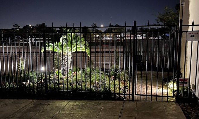 MacGregor Casa | "Grand Chateau By Lujan 2" - A Luxury Home near the Medical Center