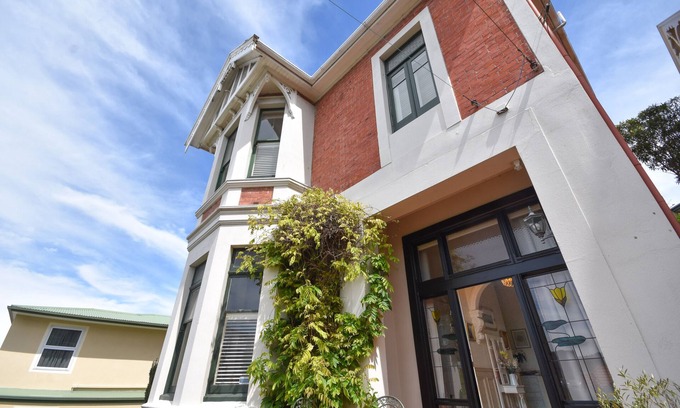 Dunedin City Centre Casa | Grand City Centre Residence