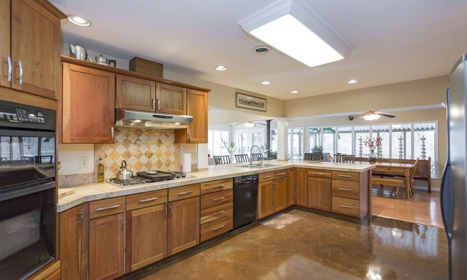 Bellevue Casa | Grand Dream Vacation Home in Nashville 7+ beds!