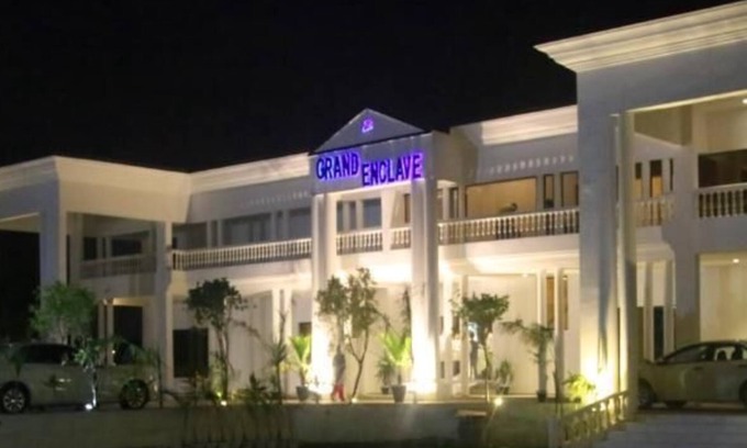 Lahore Hotel | Grand Enclave