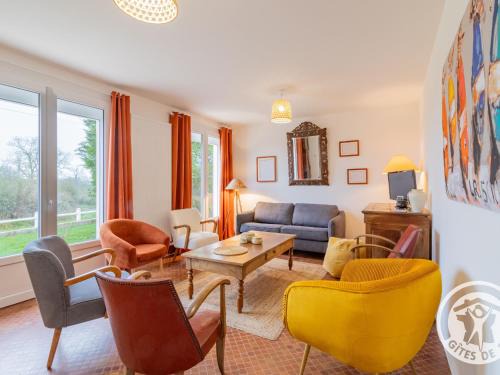 Les Cerqueux Casa | Grand gîte familial près du Puy du Fou, wifi, animaux admis, jardin - FR-1-622-96