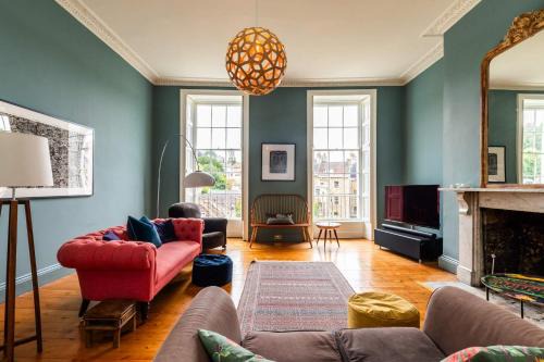 Bath Casa | Grand Georgian Townhouse with Garden