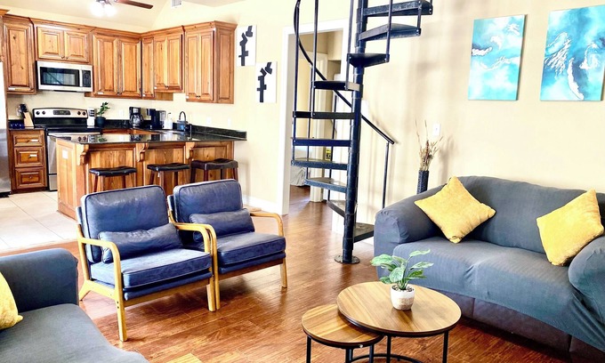 Grand Isle Casa | Grand Isle E: Pet friendly Detached Condo Easy Beach access