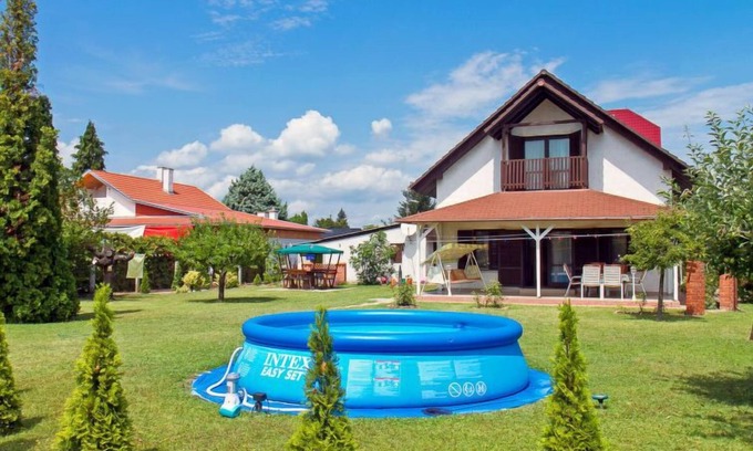 Balatonkeresztur Casa | Grand Jardin by Interhome
