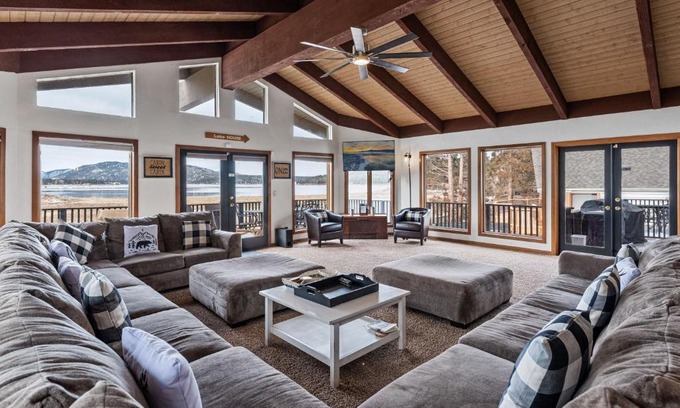 Big Bear Lake Casa | Grand Lakefront Escape
