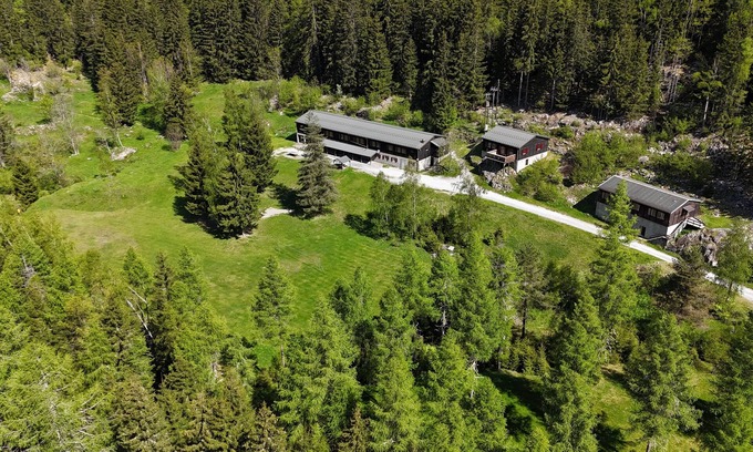 Finhaut Chalet De Esquí | Grand Lodge 54 places