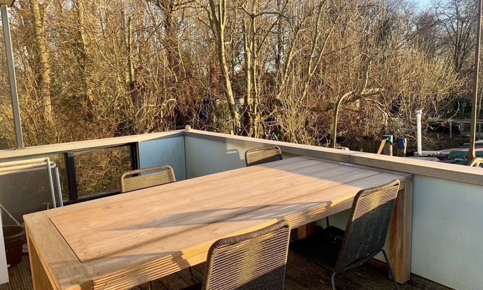 Amsterdam East Alquiler De Eote | Grand luxury water villa on Amstel river