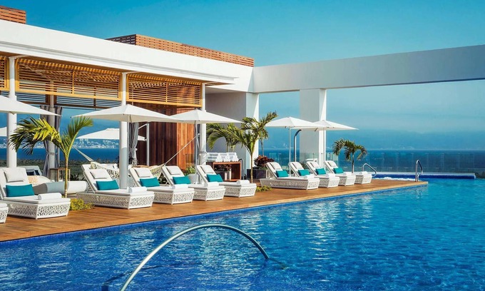 Puerto Vallarta Complejo | GRAND LUXXE 2 BR SUITE, AAA 5 DIAMOND GOLF & SPA