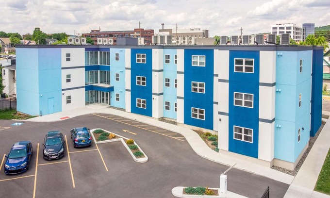 Johnson City Apartamento | Grand Monarch! Best for Extended Stays!