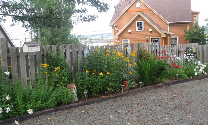 Granville Ferry Cama Y Desayuno | Grand Oak Manor Bed & Breakfast