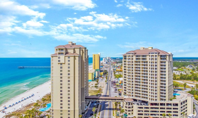 Panama City Beach Condominio | Grand Panama Beach Resort by Panhandle Getaways