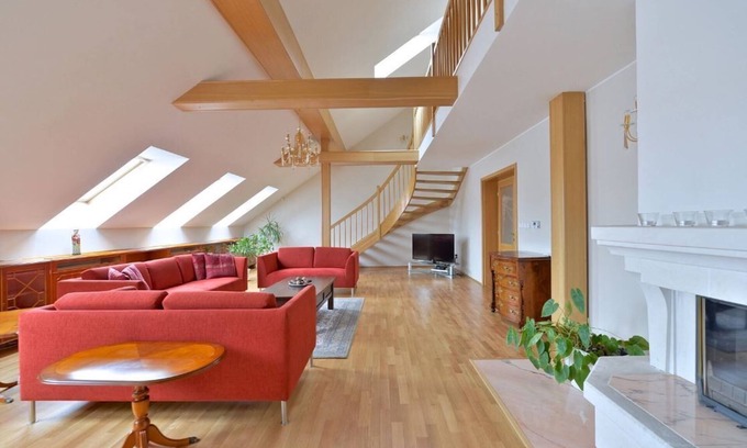 Prague 1 Apartamento | Grand Prague Family loft by Charles Bridge