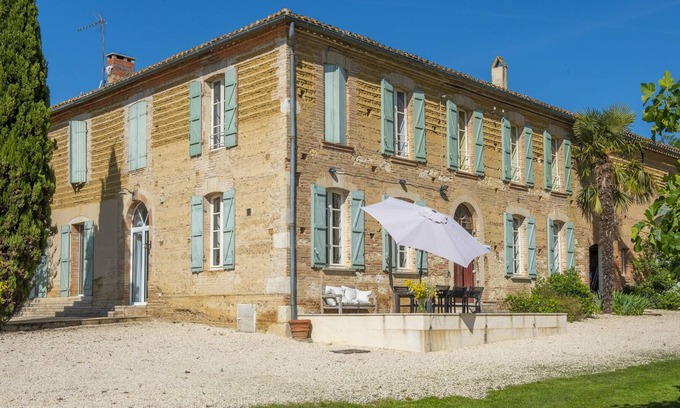 Lavit Casa | Grand Quilt a wonderful holiday home in breathtaking surroundings.