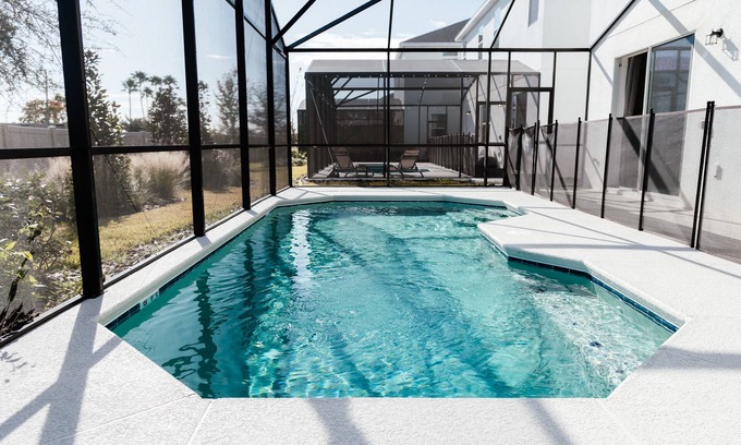 Kissimmee Complejo | Grand Resort Home in Resort with Pool