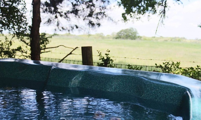 Brenham Casa | Grand Spa features Private Hot Tub, Shuffle Board, Disco Ball at Scenic Hill Retreat