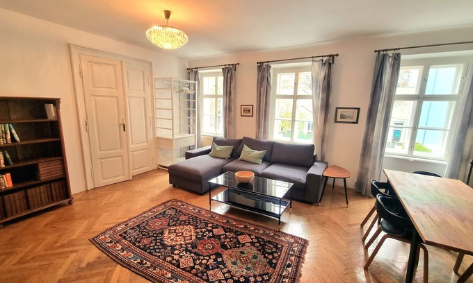 Neubau Apartamento | Grand Viennese City Apartment