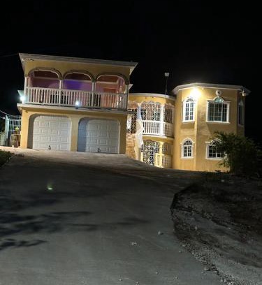 Lacovia Casa | Grand View