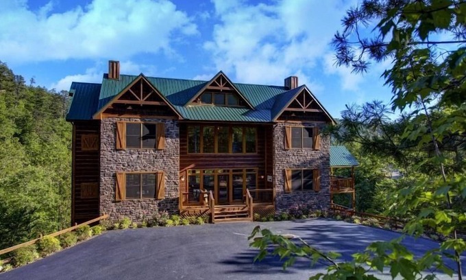 Pigeon Forge Cabina | Grand View Lodge, free tickets, no catch!