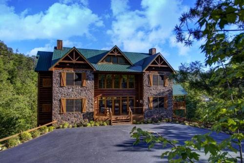 Pigeon Forge Casa | Grand View Lodge, free tickets, no catch!