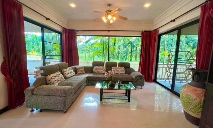 Khuekkhak Villa | Grand Villa Khaolak - Three-Bedroom Villa