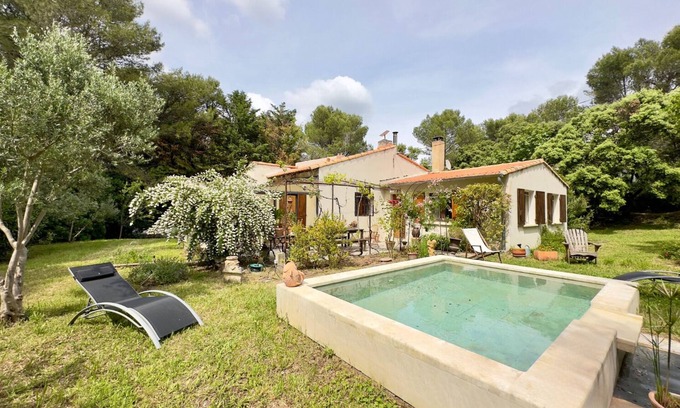 Villeneuve-les-Avignon Casa | Grande Maison de Caractère en Plein Coeur de la Provence