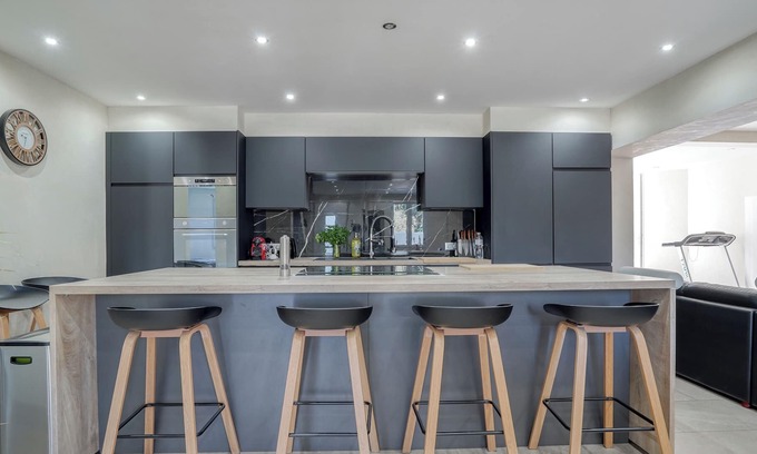 Limetz-Villez Casa | Grande maison jardin terrasse moderne parking 12 pers