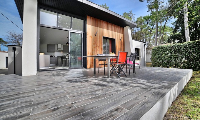 Ronce-les-Bains Casa | Grande Villa, Ronce LES Bains, 14 Personnes, au Calme, Proche Commerces et mer