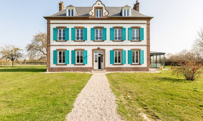 Saint-Aubin-de-Scellon Casa | Grandes Familles Bienvenues : Maison de Vacances & Weekend au Calme, 18personnes