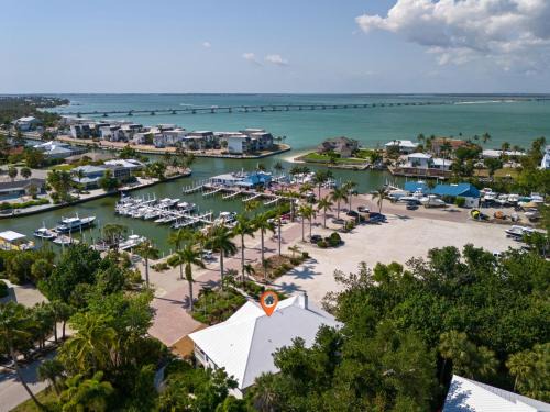 Sanibel Casa | Grandma Dot's House- Marina Villa with Pool and Bikes