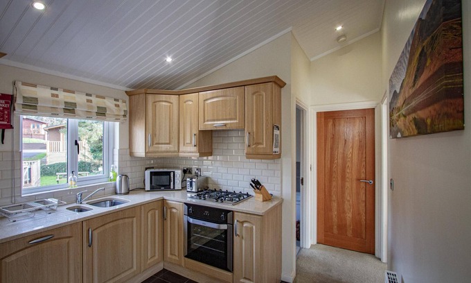 Troutbeck Bridge Cabina | Grandpa's Lodge - a holiday lodge that sleeps 4 guests in 2 bedrooms
