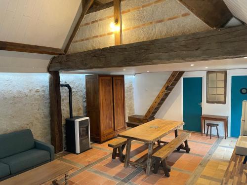 Saint-Etienne-de-Chigny Casa | Grange de caractère avec cour privée