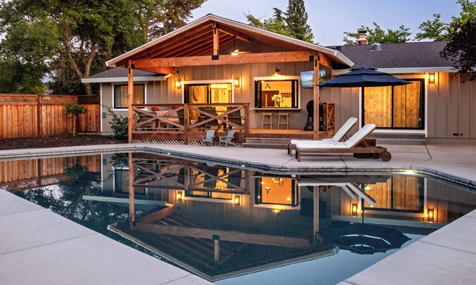 Granite Bay Casa | Granite Bay Farmhouse Retreat with Pool & Outdoor Oasis