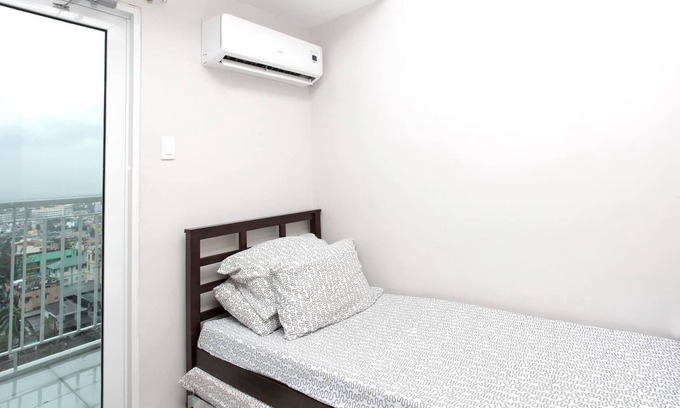 Santo Cristo Apartamento | Grass Residences - Condo