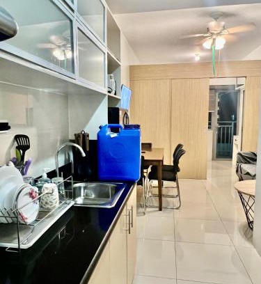 Santo Cristo Apartamento | Grass Residences Tower 5