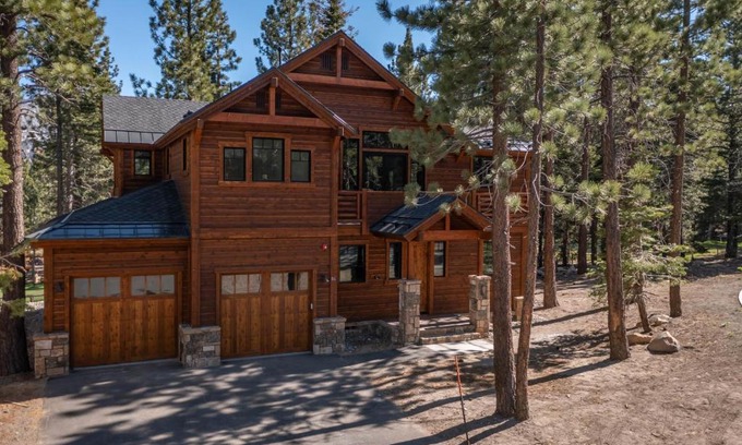 Mammoth Lakes Casa | Gray Bear #86 home