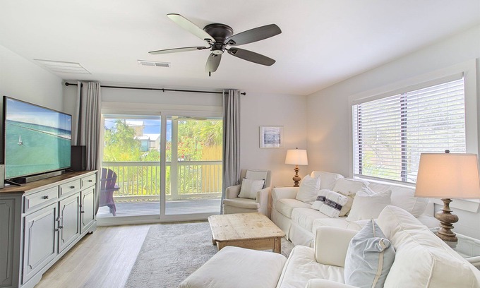 Grayton Beach Condominio | Grayton Beach Villas 101 - Scenic 30A, Steps to the Sand, Walk to Red Bar!