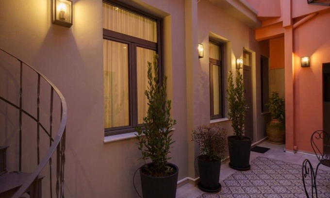 Mets Apartamento | GREA Ardittos / Studio Apartment 4 with Balcony