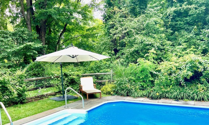Glendale Otro | Great Barrington Private Paradise w/ Heated Pool