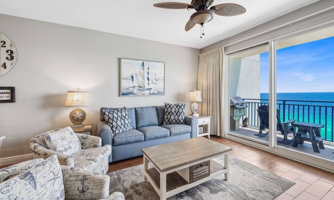 Panama City Beach Complejo | Great condo, Beautiful views! *Sept 1 - 5th Open!