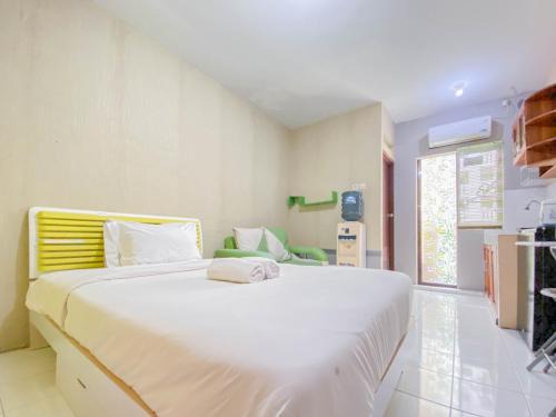 Bandung Apartamento | Great Deal Studio at Gateway Ahmad Yani Cicadas Apartment By Travelio