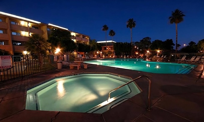 Yuma Hotel | GREAT DESERT STAY! COMFY UNIT, POOL, PARKING