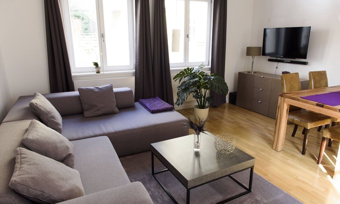 Schwanthalerhohe Apartamento | Apartamento vacacional / de negocios recientemente renovado: a solo 5 minutos del Oktoberfest