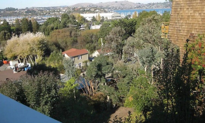 Marin City Casa | Great Home in Sausalito - Water Views! 3BR 2.5BA