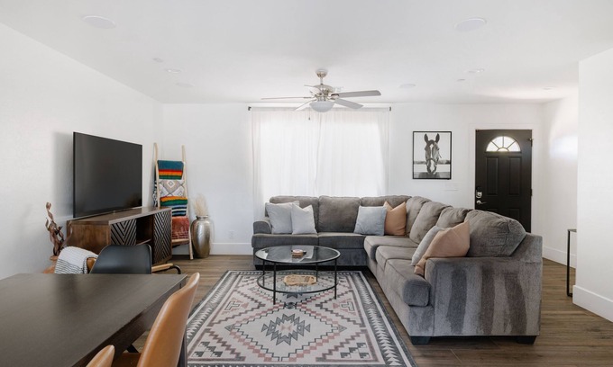 Scottsdale Highlands Casa | Great House in Old Town Scottsdale Highlands "85251" Perfect Location