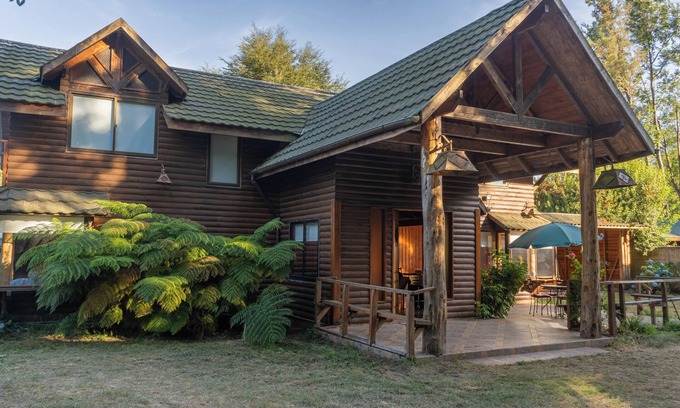 Pucon Casa | Gran casa en Pucón con excelente ubicación: Jacuzzi y 6 habitaciones y 3 baños