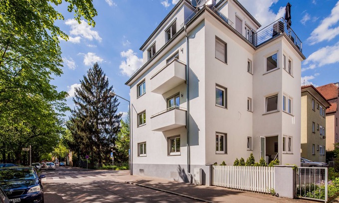 Innenstadt Condominio | Great large vacation apartment in beautiful Esslingen near Stuttgart